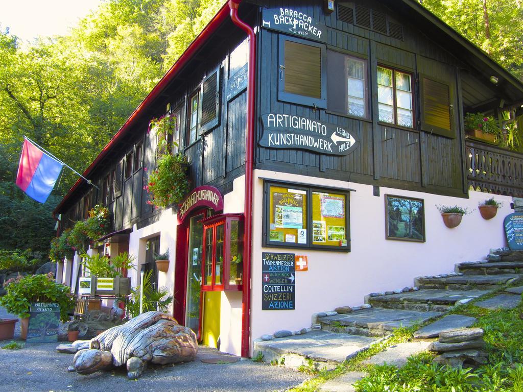 Baracca Backpacker Hostel Aurigeno Exterior photo