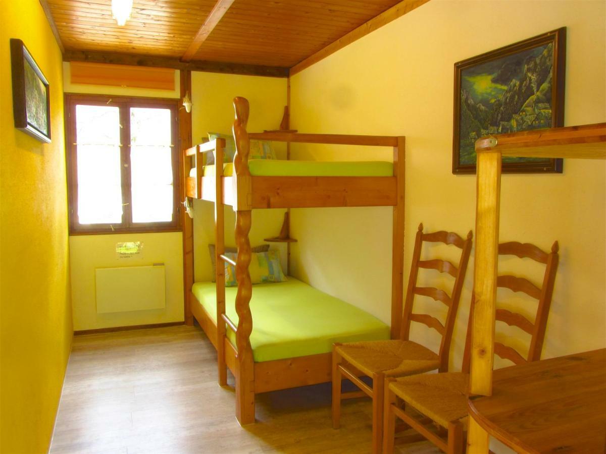 Baracca Backpacker Hostel Aurigeno Exterior photo
